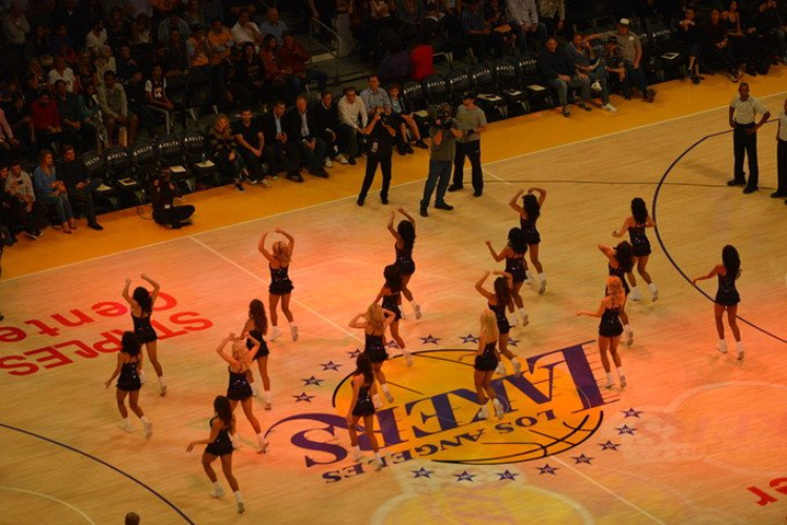 还对榜首位 还对榜首位