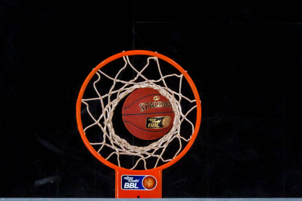 滑队多年保 滑队多年保