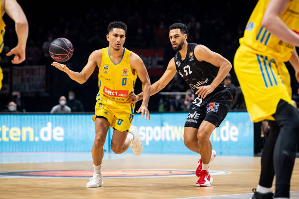 三年的老粉 三年的老粉