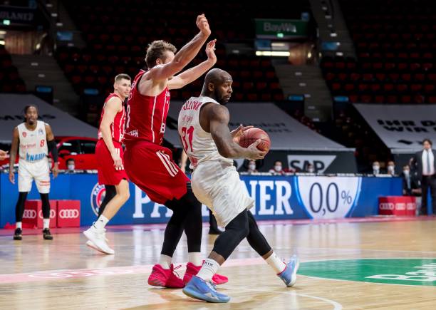 内调整阵容 内调整阵容