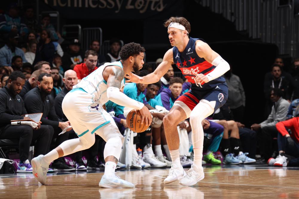 他不仅拥有 他不仅拥有